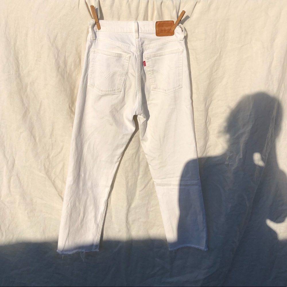 White Levi’s Wedgie Straight Cut Jeans
